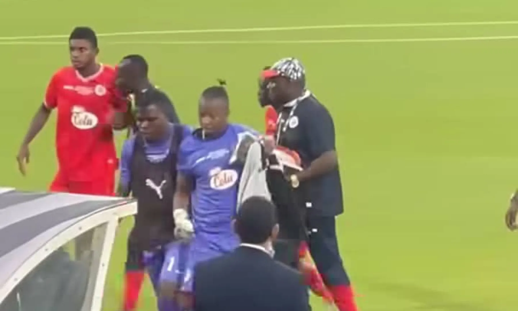 un d&eacute;part sous haute tension qui agite le football africain